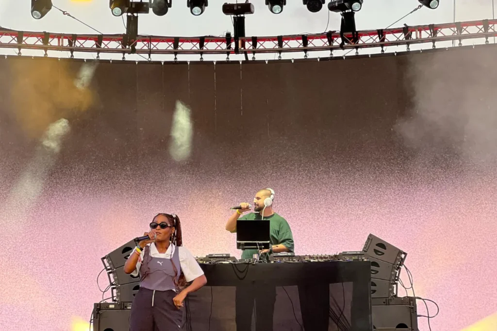 MixByJonah: The First FL Studio Certified Trainer in Africa Producer Jonah on stage in Dubai as a dj for Suadi Arabian singer Asayel, the Sole DXB concert (2024)