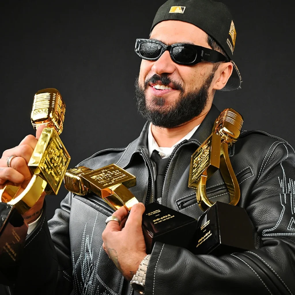 ElGrandeToto: Morocco's Drake | 5 Parallels Between 2 Hip-Hop Giants ElGrandeToto with Billboard Awards